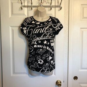 G-Unit T-shirt with Large Keyhole in Back Size Large